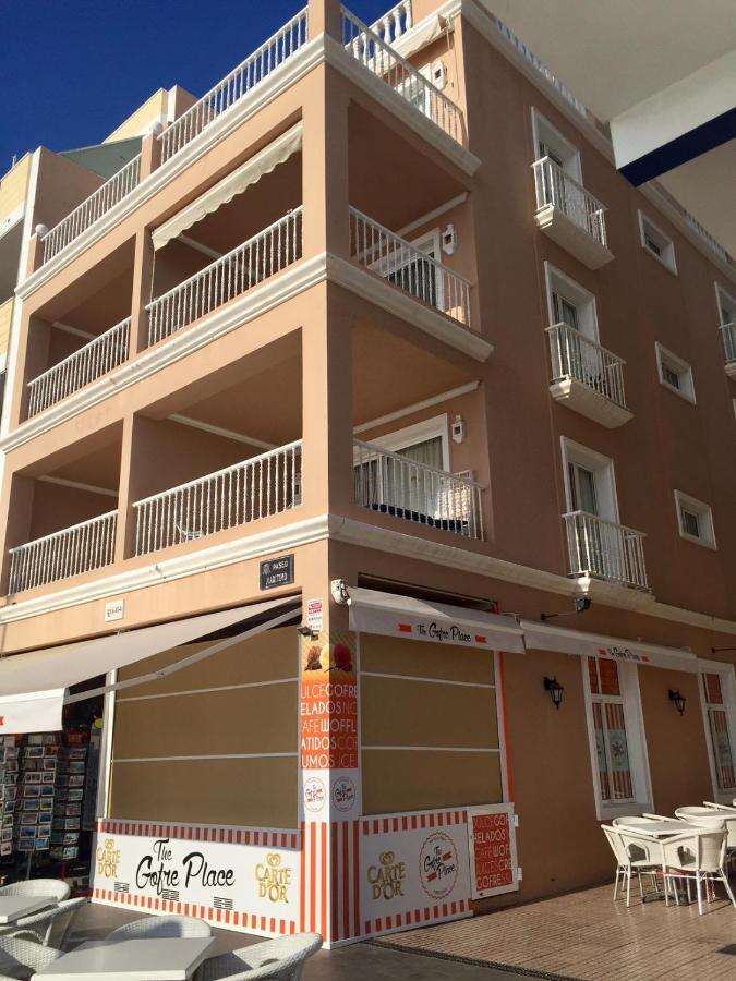 Regata Apartamentos Puerto De Naos Bagian luar foto